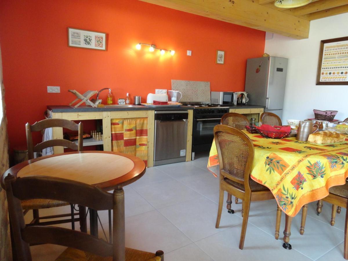 Ferme Passion Bed and Breakfast Saint-Trivier-sur-Moignans Exteriör bild